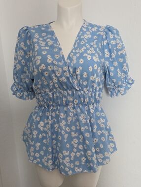 SHEIN Blue Daisy Wrap Peplum Puff Sleeve Top